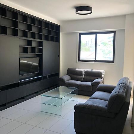 Modern Luxury Apartment In The Heart Of Nicosia Exterior photo